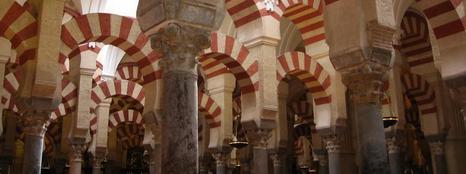 La Mezquita, mosquée-cathédrale chère au coeur des Cordouans La Mezquita, mosquée-cathédrale chère au coeur des Cordouans
