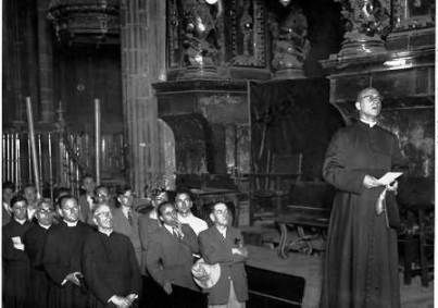 L'abbé Branthomme et les pèlerins français à compostelle en 1949 L'abbé Branthomme et les pèlerins français à compostelle en 1949