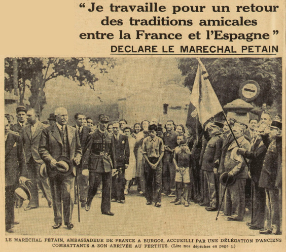 Pétain salué par des anciens combattants à son passage du Perthus