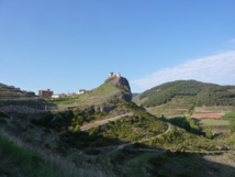Le village et le chateau de Clavijo Le village et le chateau de Clavijo
