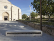 Béton blanc état neuf-Hito n°12 San Juan de Ortega 28 septembre 2010 (cl. LM) Béton blanc état neuf-Hito n°12 San Juan de Ortega 28 septembre 2010 (cl. LM)