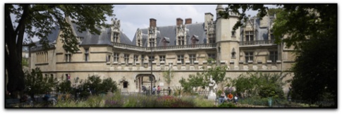 Le pèlerin qui gobe le poisson de Compostelle Le pèlerin qui gobe le poisson de Compostelle