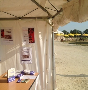 Lvre sur Henri Roque présenté sur le stand CRTE et CDTEi Lvre sur Henri Roque présenté sur le stand CRTE et CDTEi