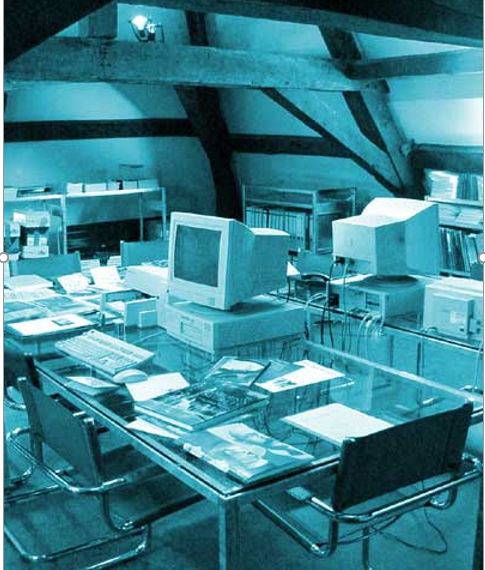 Le Bureau de l'Institut en 2002 (cl. Michel Thomas-Penette)