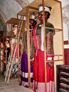 Les géants dans les greniers de la cathédrale