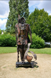Statue de Francois Pyrard à Laval