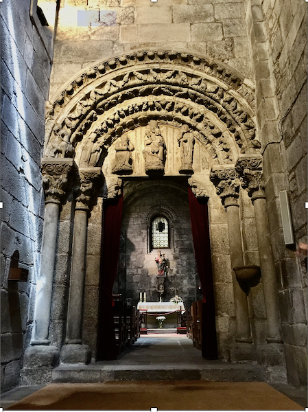 Incluse dans la cathédrale de Compostelle, l'église Santa Maria la Antigua de la Corticela (cliché DPM)