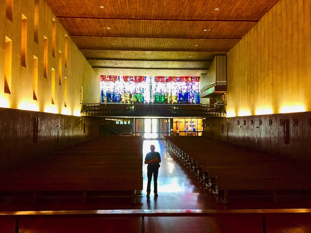 48-Virgen del Camino_L'intérieur